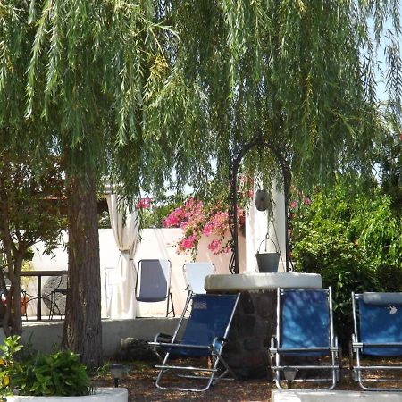 Case Vacanze Villa Lory Malfa  Exterior photo