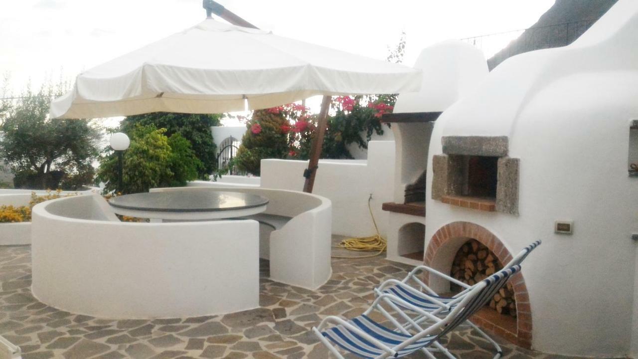 Case Vacanze Villa Lory Malfa  Exterior photo